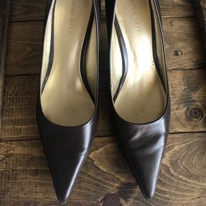 Nine West brown kitten heels